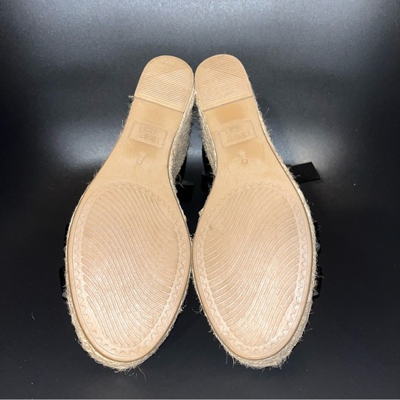 Black wedge heel sandals size 9 time and tru - Picture 4 of 5